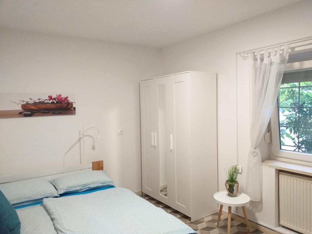 Appartamento Apartma Nadja With Private Parking Lubiana Esterno foto